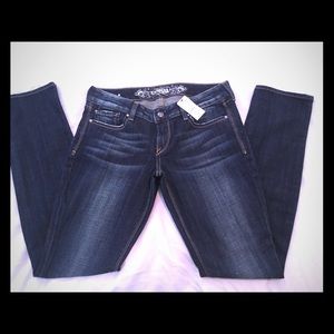 NWT Express Skinny Mid Rise Jeans Curvy Fit